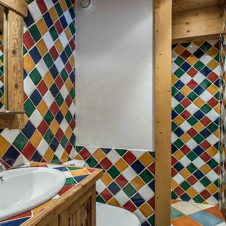 Appartement Au Cœur De Moriond, Idéal Pour 5 Personnes - Fr-1-563-19 *